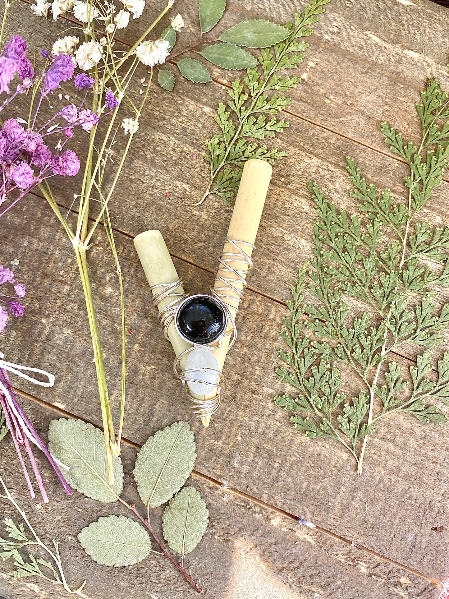 Onyx & Moonstone Crystal Duo Kuripe