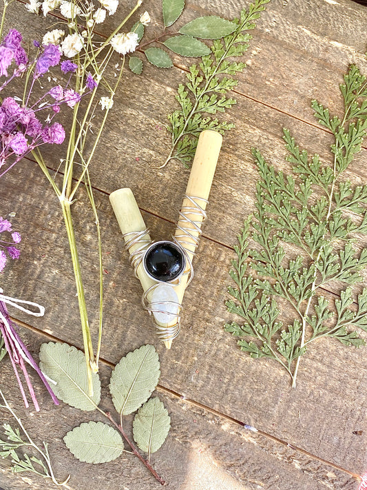 Onyx & Moonstone Crystal Duo Kuripe