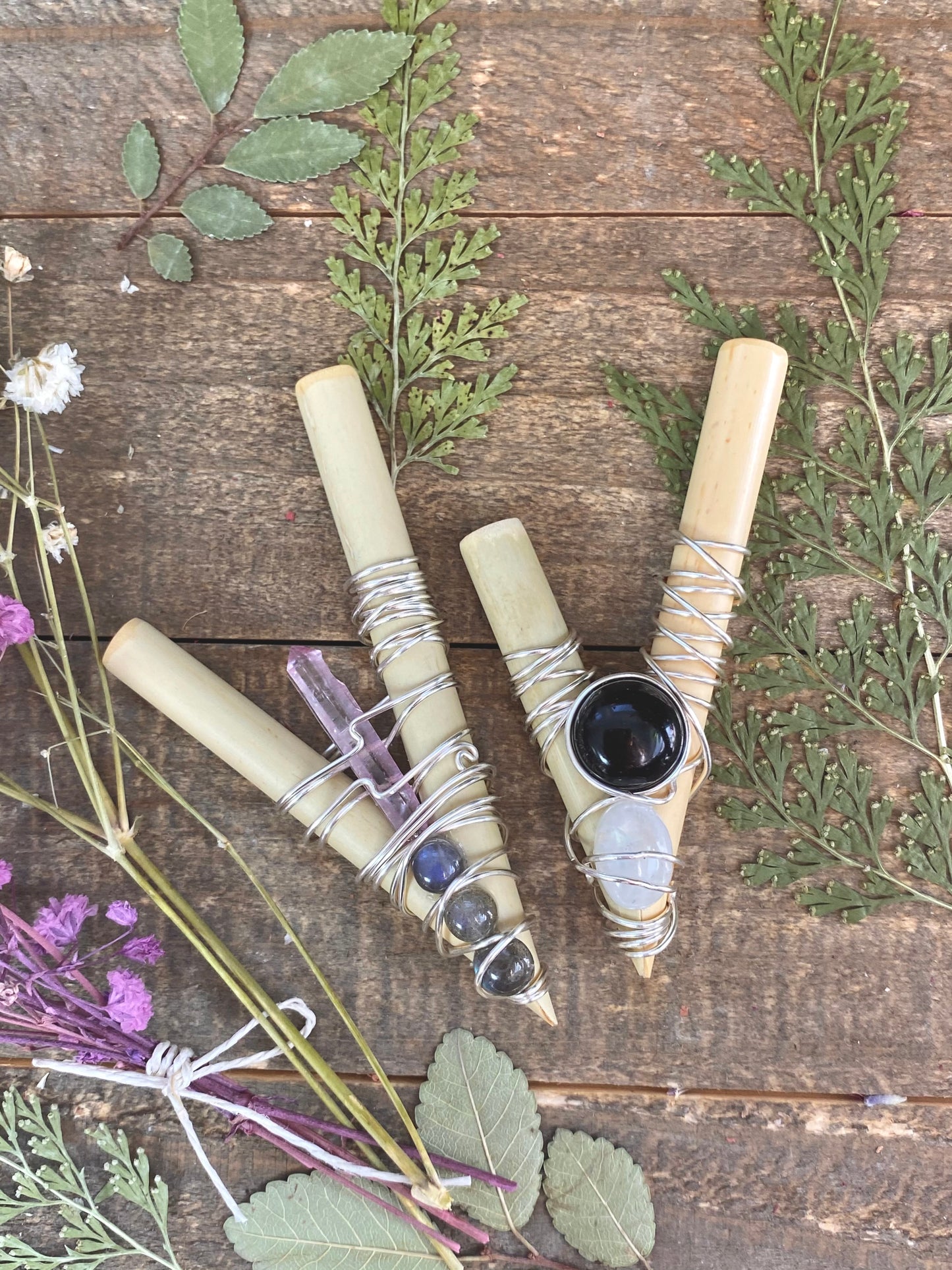 Onyx & Moonstone Crystal Duo Kuripe