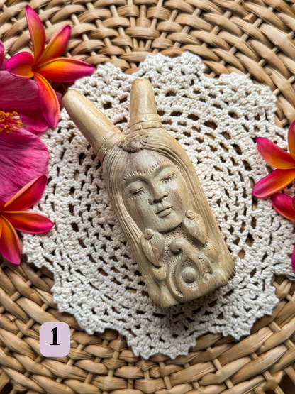 Pachamama Crocodile Wood Kuripe
