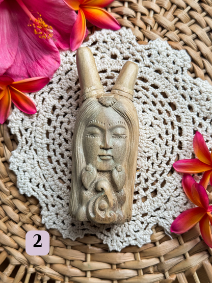 Pachamama Crocodile Wood Kuripe