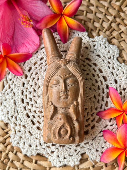 Pachamama Sawo Wood Kuripe