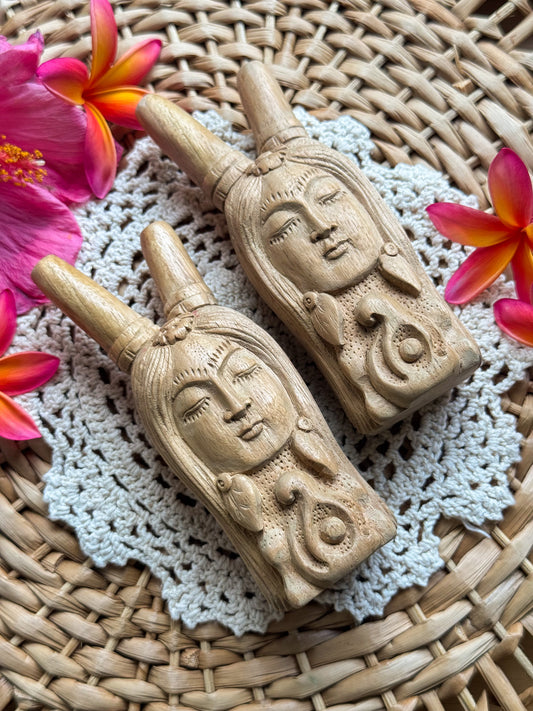 Pachamama Teak Wood Kuripe