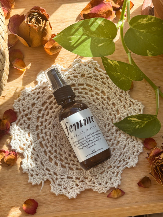 .𖥔 ݁ ˖ femme .𖥔 ݁ ˖ rose & ylang ylang Botanical Mist