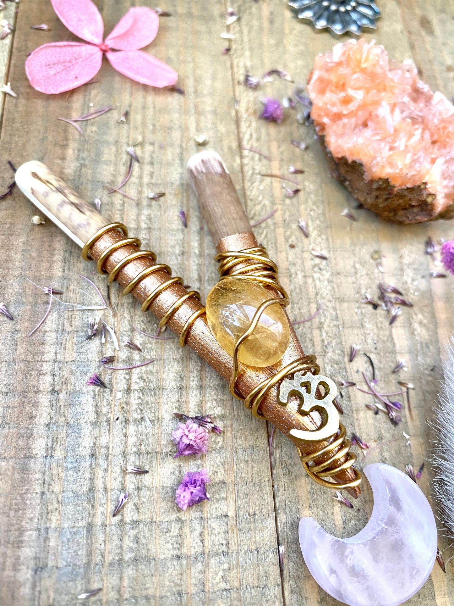 OM & Citrine Wire Wrapped Kuripe